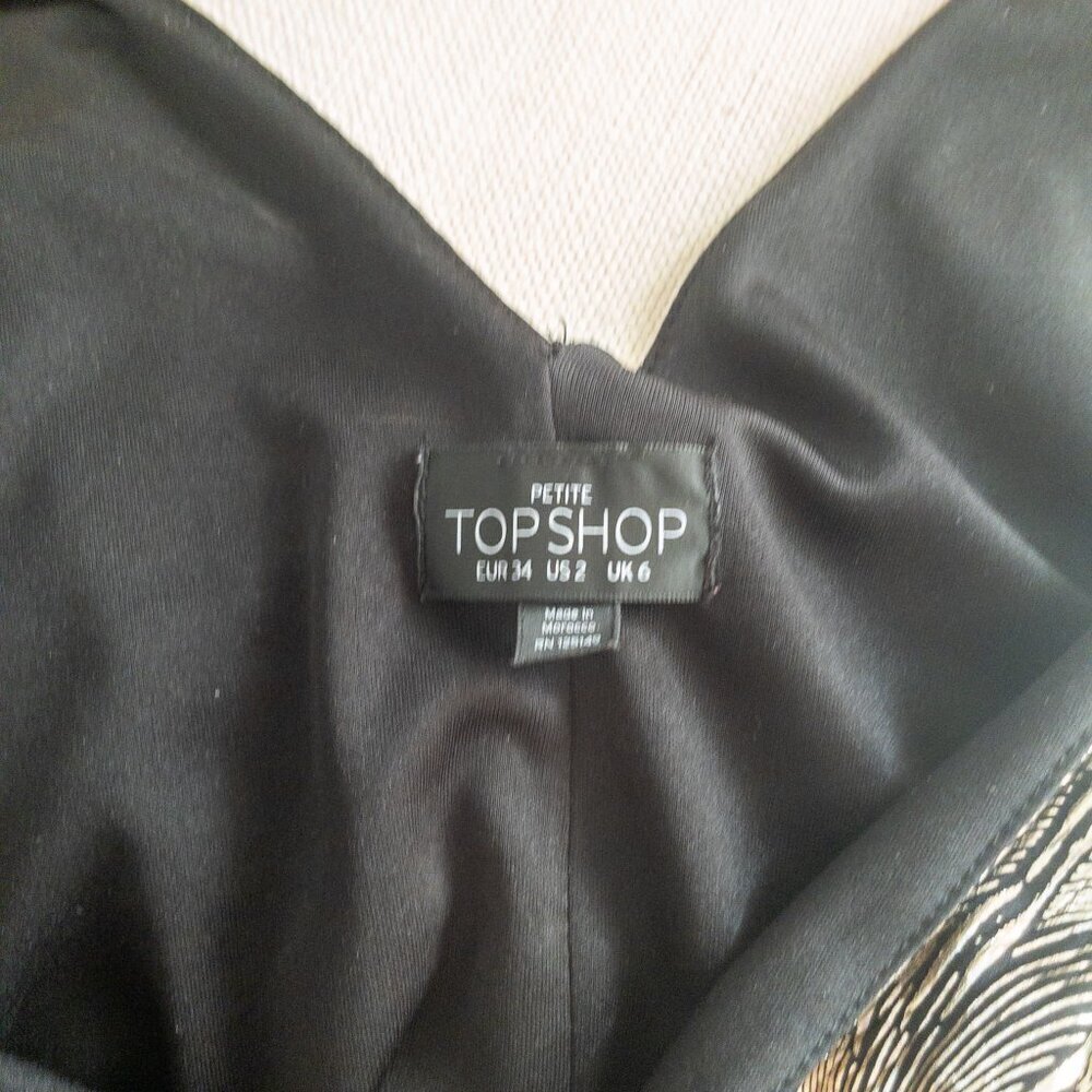 Topshop Petite Metallic Palm Print Romper Dress Shorts Women’s Size 2 US 34 EU - Picture 4 of 5